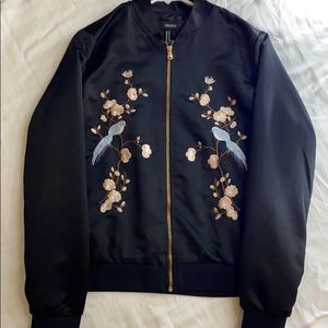 FOREVER 21 Satin Bomber Jacket Woven Birds Black